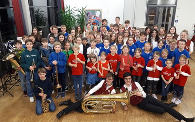 Konzert mit Pfiff der Jugendorchester mit den Bläserklassen des Carl-Laemmle-Gymnasiums Laupheim 2023
