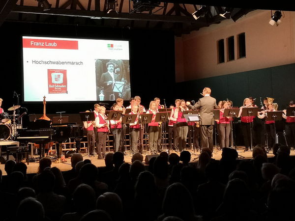 Jugenblasorchester bei der Gala der städtischen Musikschule Laupheim am 17.10.2019