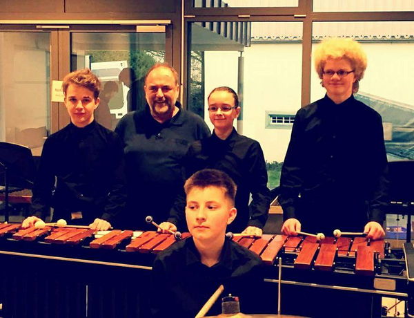 Schlagzeugquartett mit Lehrer beim Landeswettbewerb Jugend musiziert am 17.03.2018