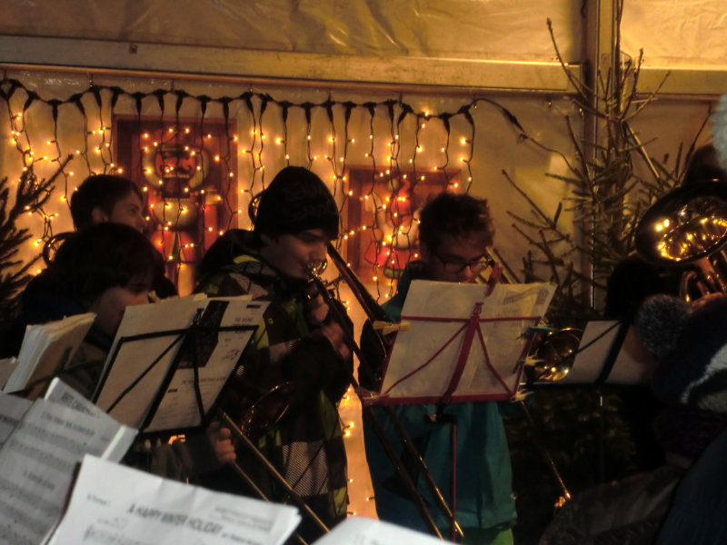 Jugendmusik auf dem Laupheimer Weihnachtsmarkt